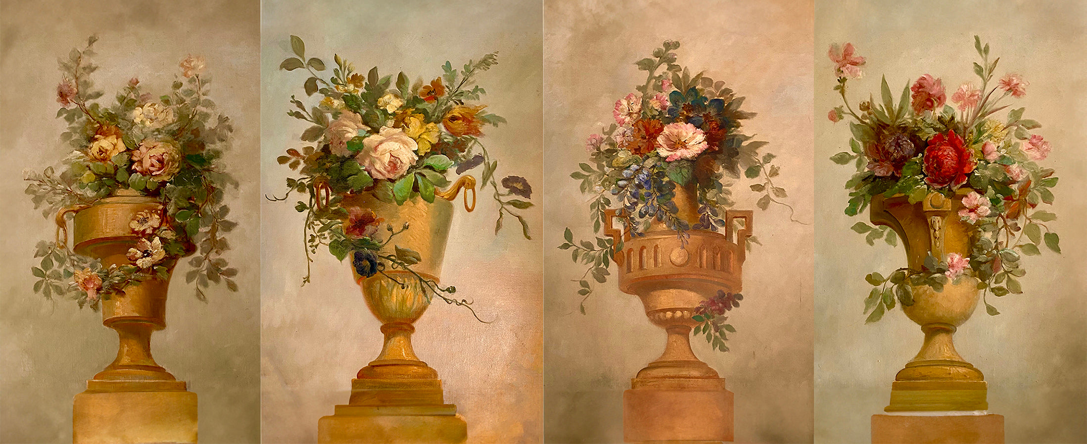 Château de Condé - Vases à l'antique au bouquet de fleurs