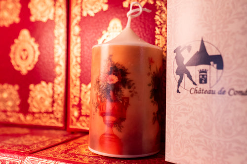 Château de Condé - Vases à l'antique au bouquet de fleurs